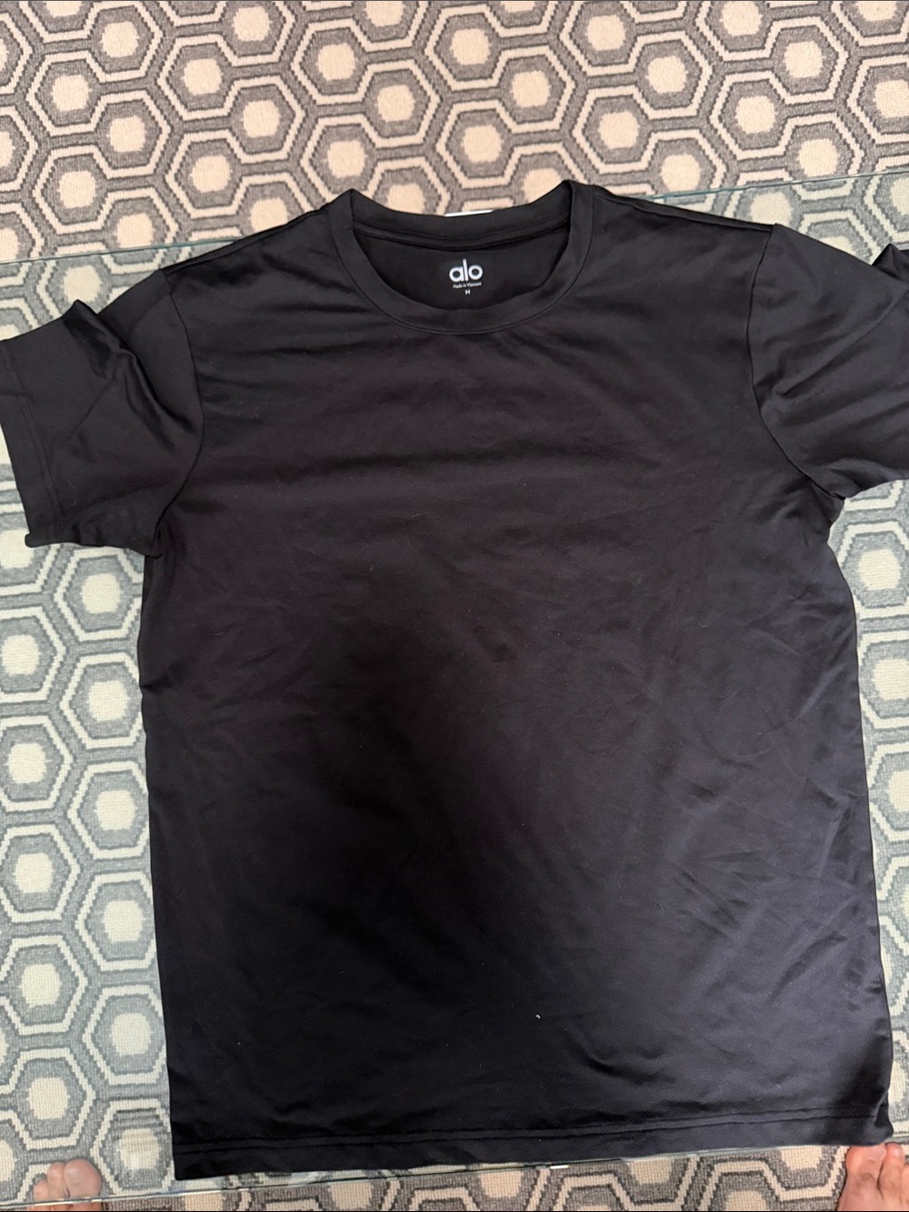 ALO Yoga Men’s Black Short Sleeve Crew Tee